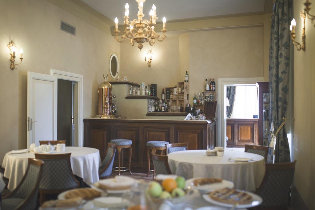 Hotel Castello Montegiove Fano Esterno foto