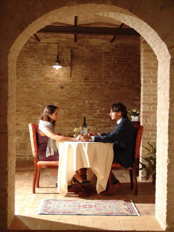 Hotel Castello Montegiove Fano Esterno foto