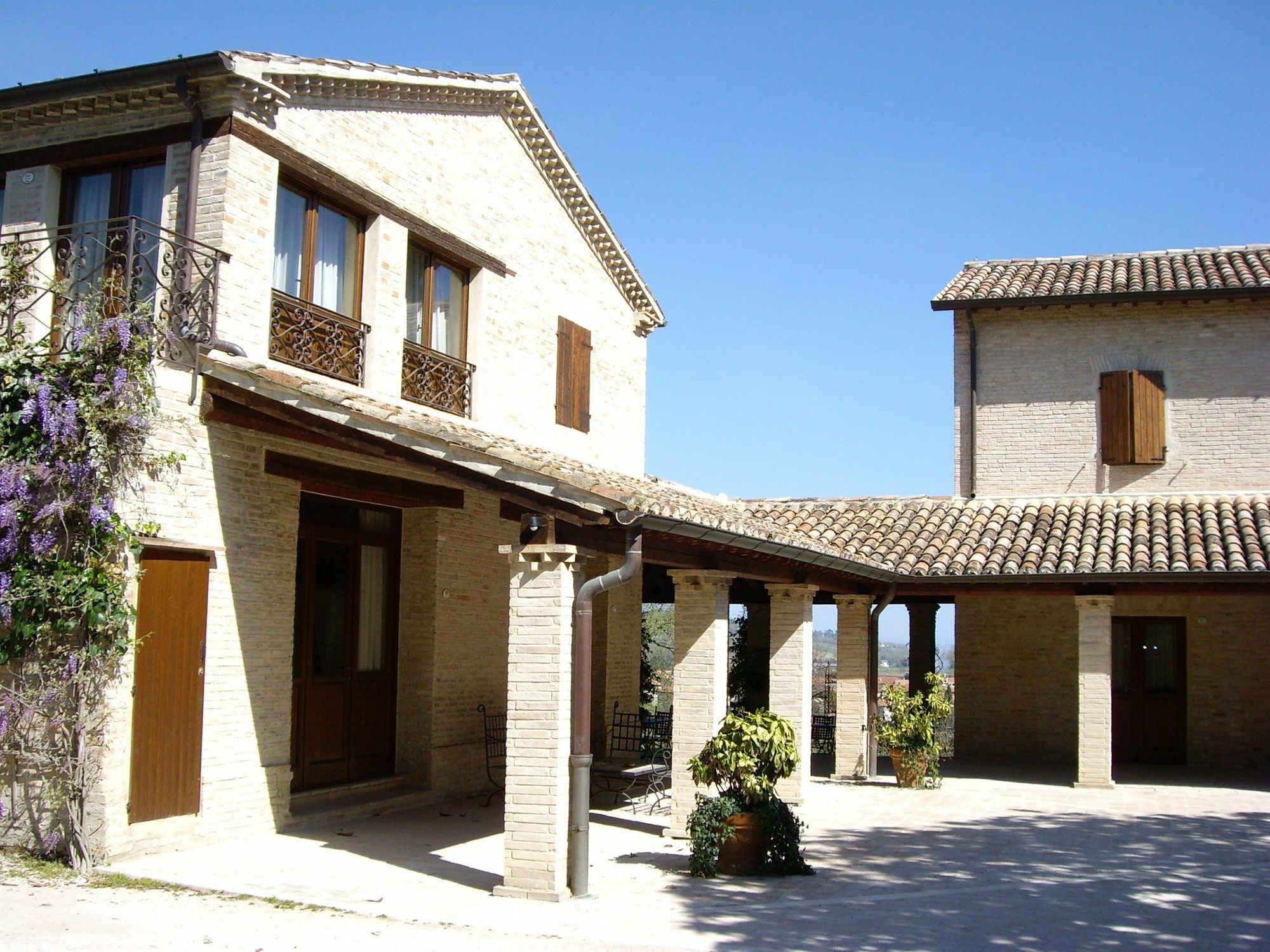 Hotel Castello Montegiove Fano Esterno foto